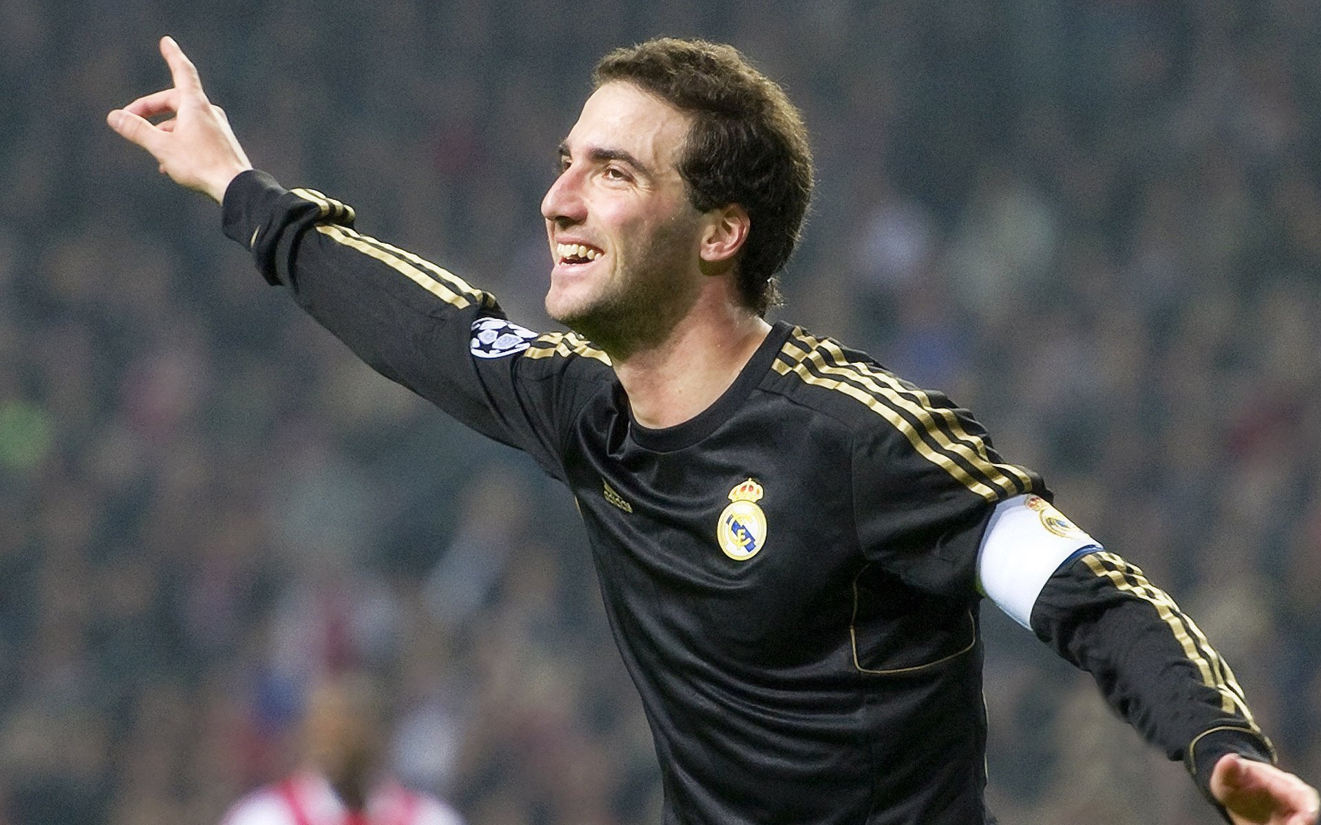 阿根廷国家队和巴塞罗那的比比赛